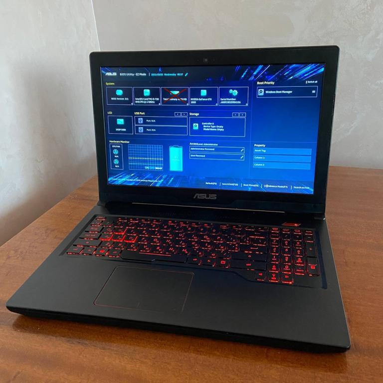 Игровой ноутбук Asus ROG i5-7300HQ GTX1060 FULLHD