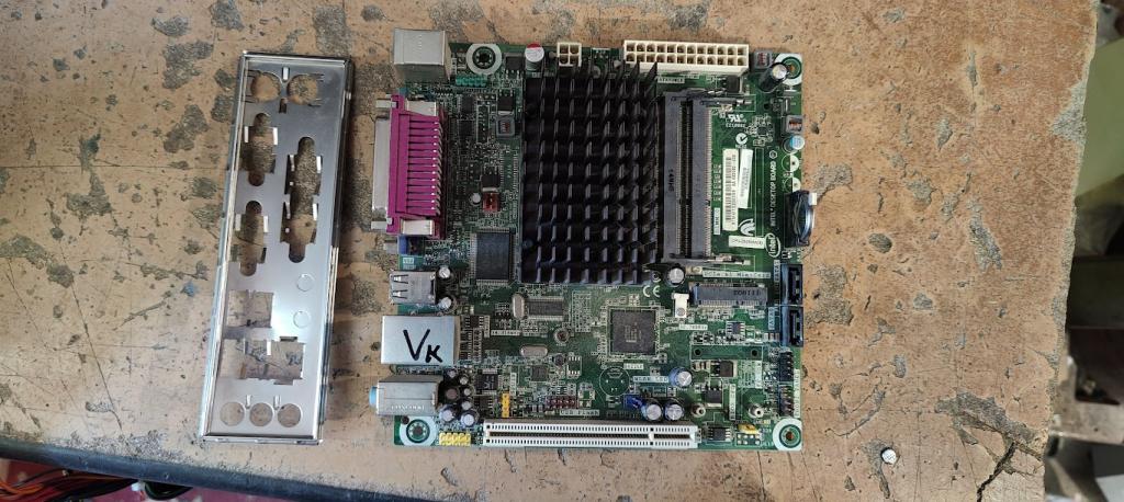 Intel D525MW Atom D525 NM10 SVGA GbLAN SATA Mini ITX